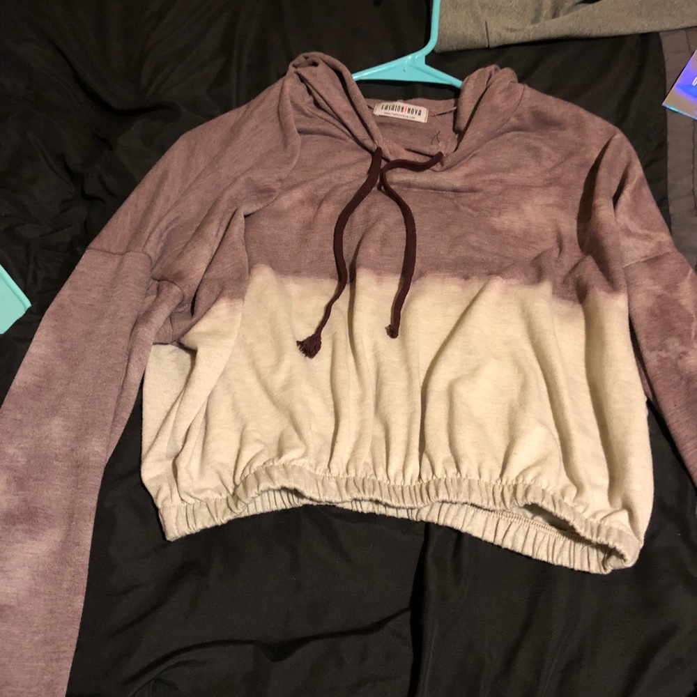 Fashion Nova Cropped hoodie